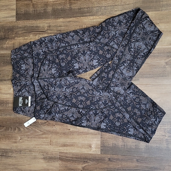 NWT Victoria's Secret Knockout Tights - Picture 2 of 7